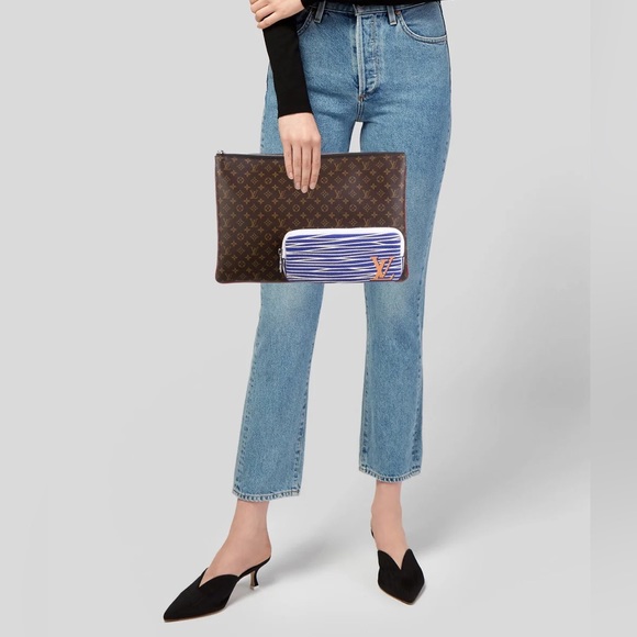 🕹️ Louis Vuitton 🕹️ Monogram A4 Multipocket Pochette Clutch/Laptop Bag  NWT - Picture 15 of 16